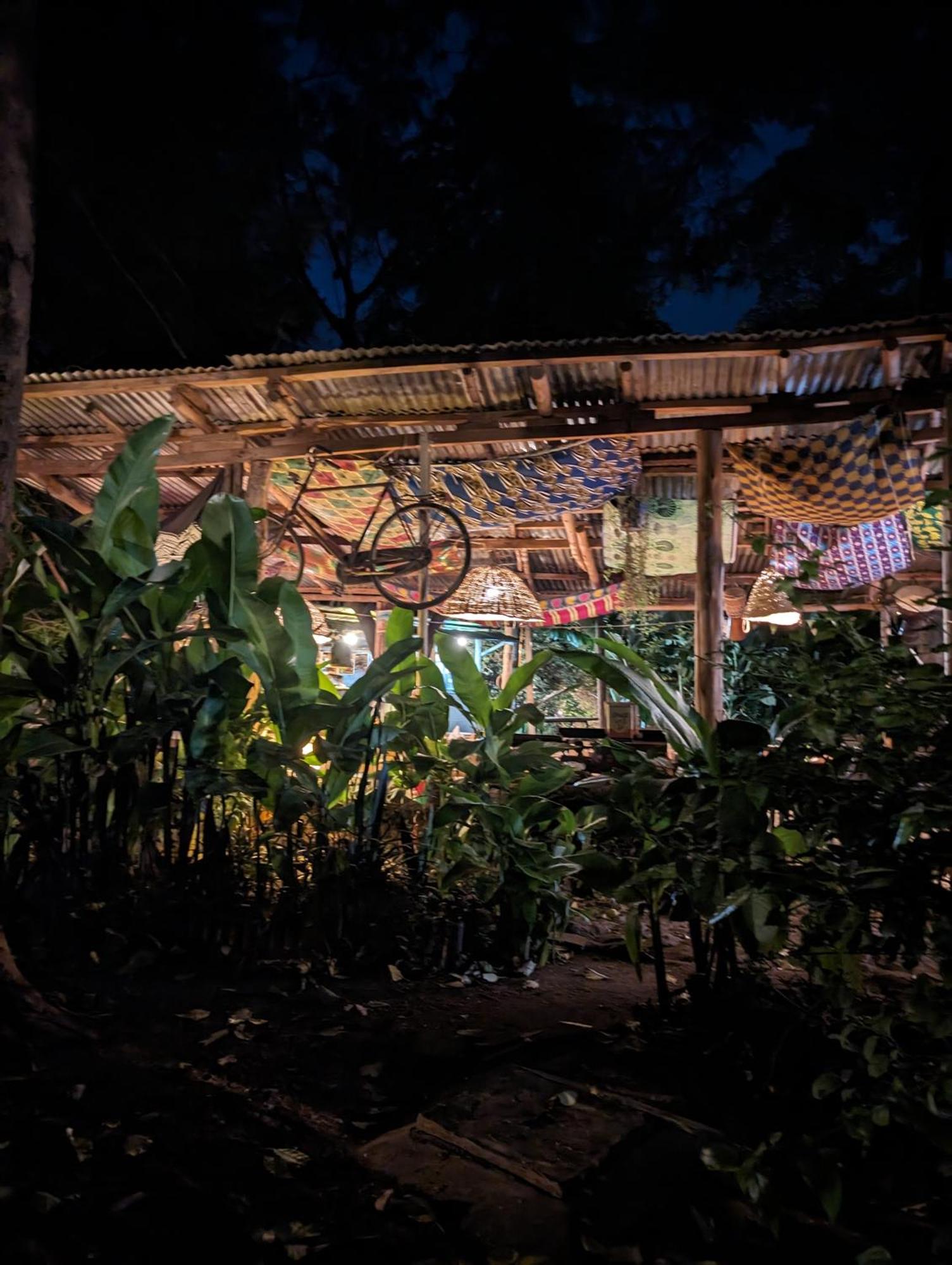 Backyard Hostel Moshi Exterior foto