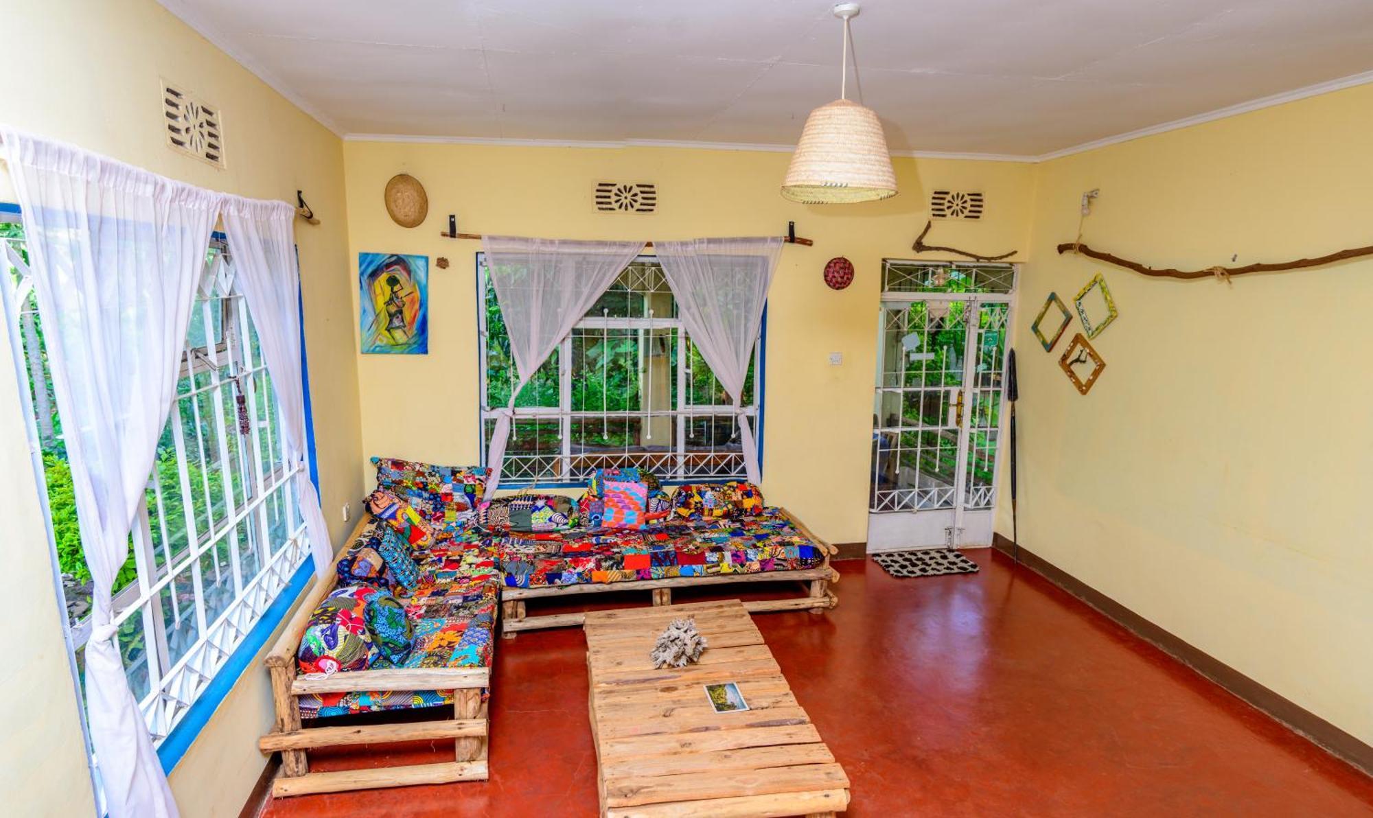 Backyard Hostel Moshi Exterior foto