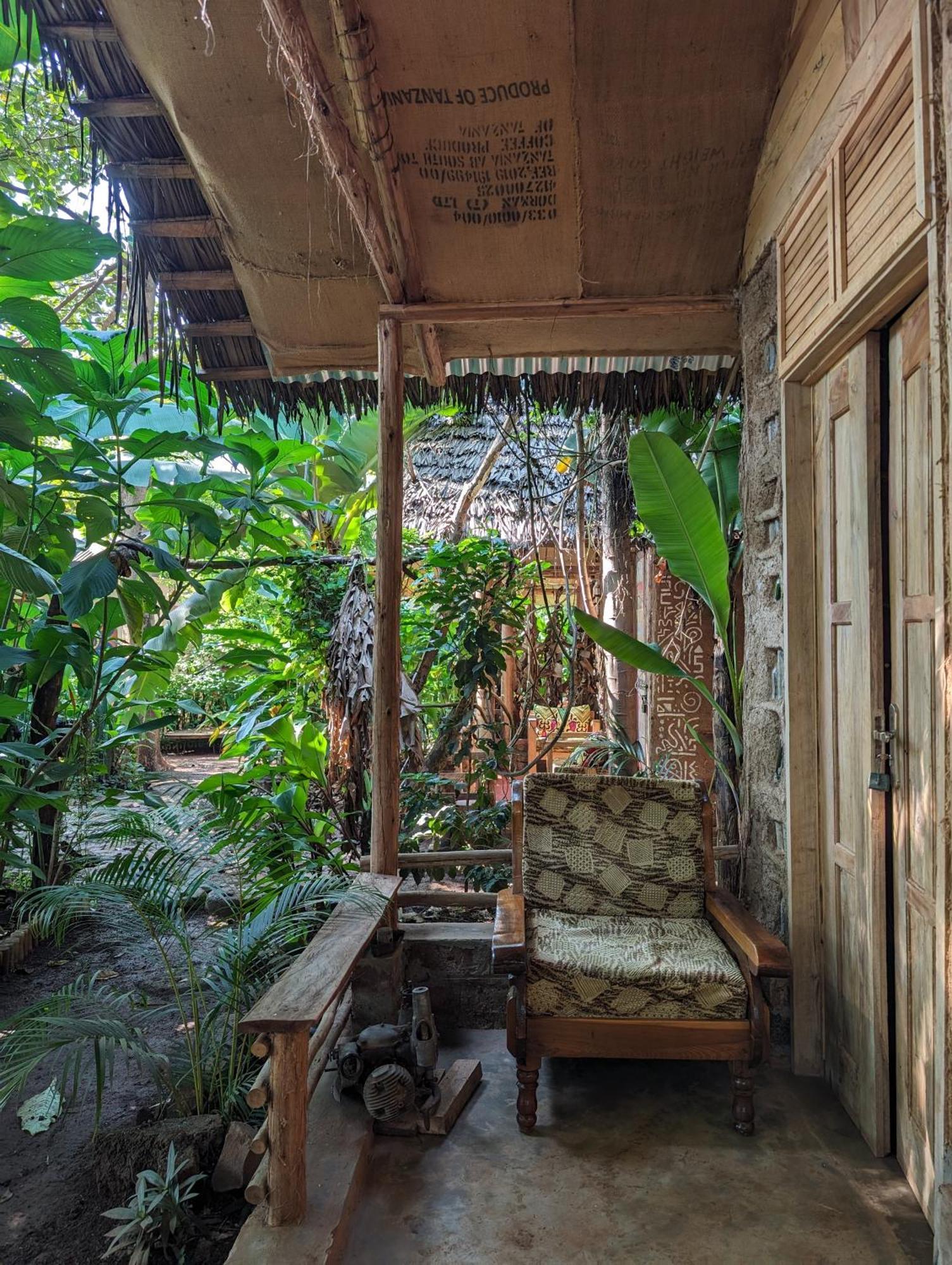 Backyard Hostel Moshi Exterior foto